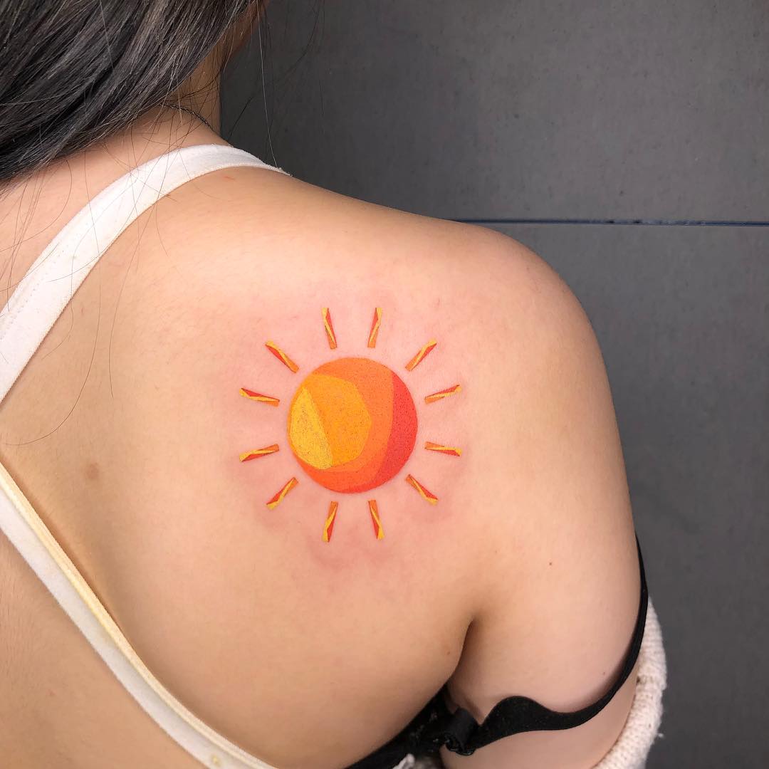 30-hot-and-bright-sun-tattoo-ideas-2019